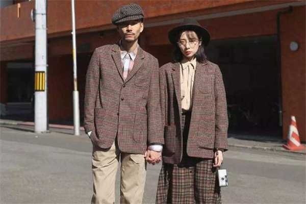 女生想你了会有哪些暗示 女生哪些话代表想你了 女生对你有好感的表现 微信上女生想你了的表现