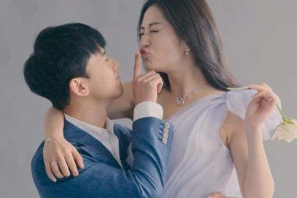 什么样的夫妻婚姻会开心 幸福的婚姻有哪些条件 幸福婚姻的必备条件 幸福婚姻该怎么做